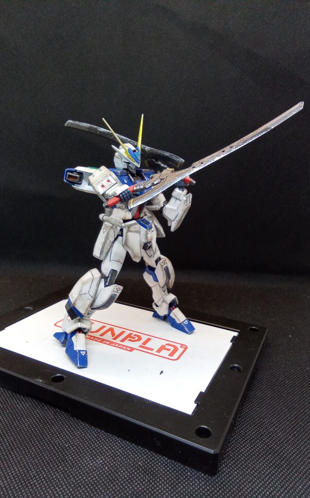 実体剣が欲しかったので特売で買っておいたモノから拝借