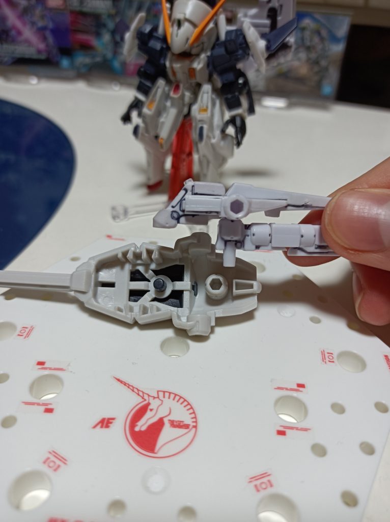 リニア砲コンポジットシールドブースターにフルドドの残りパーツを取り付け