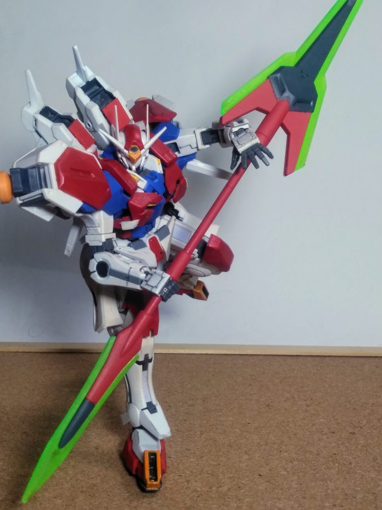 激しく悲しい闘いの果て！😣強力に成ってイク敵に対して、無理なパワーアップを実行する主人公！！😩ソノ事が祟って主人公は変身する度に記憶を消失してイク 😭💦💦 このストーリー展開がナントモ心を抉られるのでした❗😫💔 『テック ランサー』的な槍は水星のアノ機体のモノと、成ります 😋