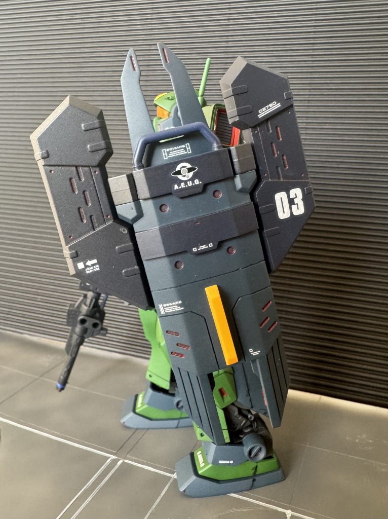 盾もアレンジしてますww 