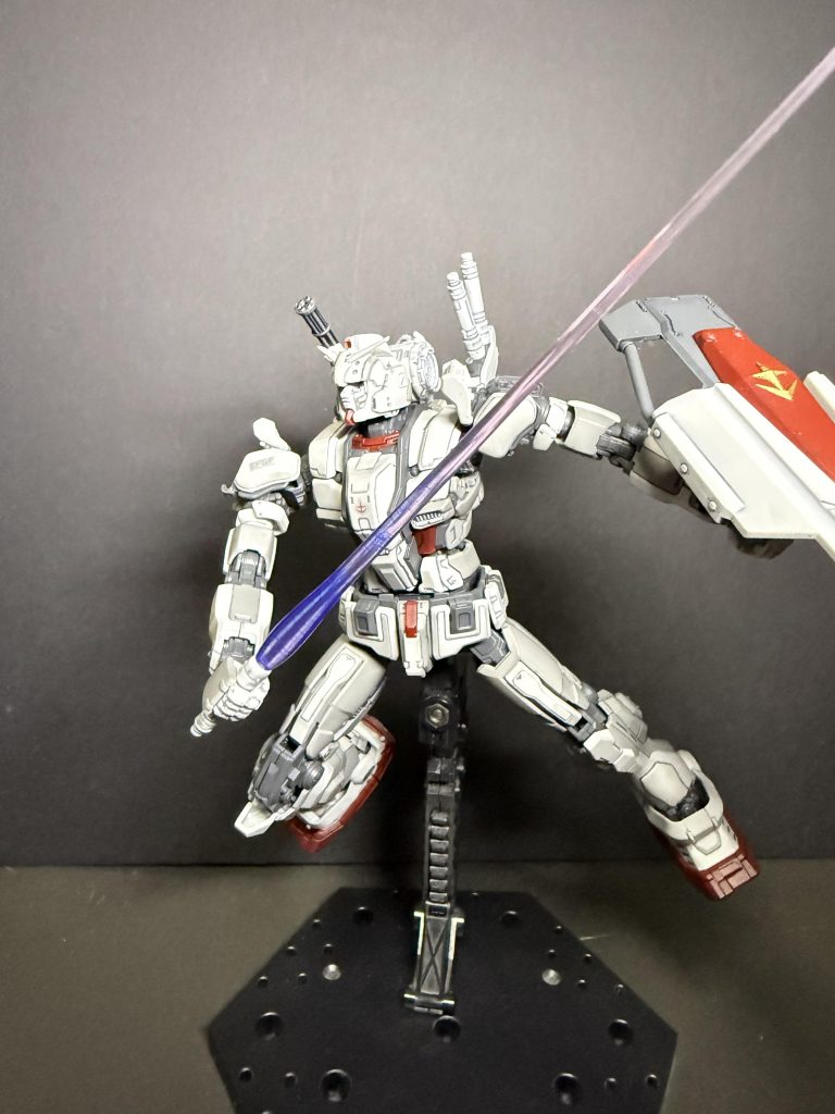 好きなEz-8なデザインにメカメカしいのがたまらないですね