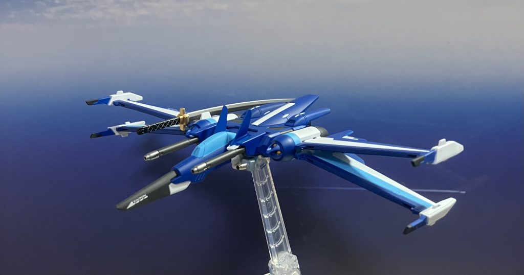 T-2のようなフォランテス。対艦刀の接続パーツはネオジム磁石でくっつけてるので外せます。