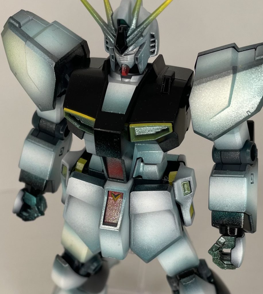 お試しでゴールドも入れてみようとしましたが、とっ散らかりました（ ;  ; ）