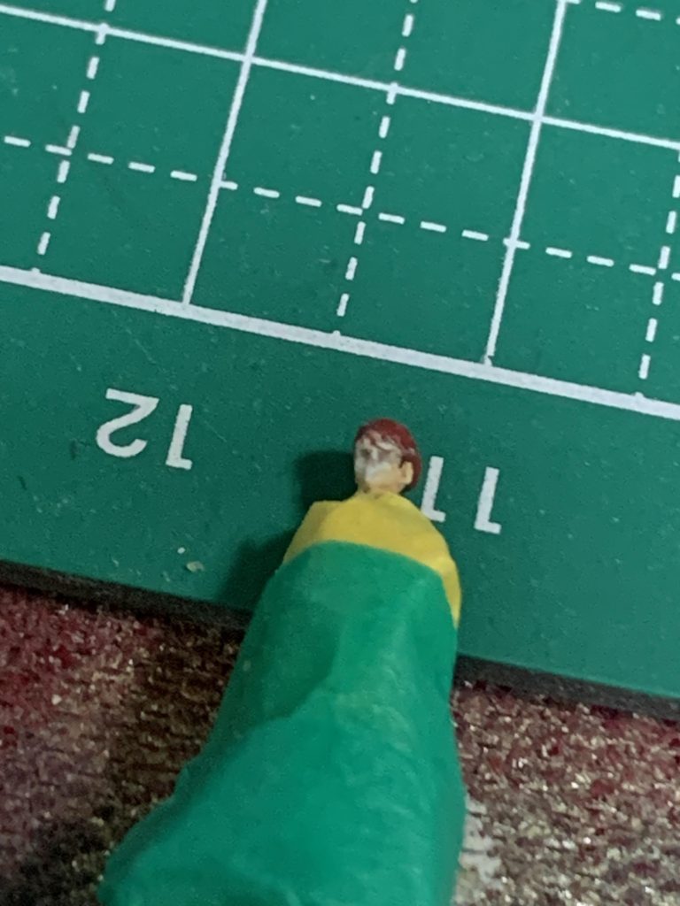 体にマスキングして肌色だけエアブラシ