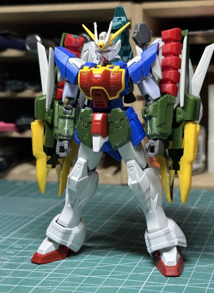 塗装前使用キットはナタク、アルトロン、シェンロン、ダブルオークアンタです。 