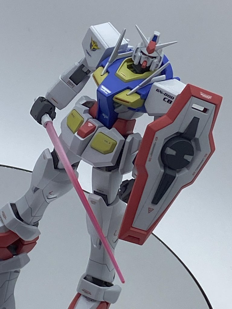 胸元のツノ無くしてシールド変え、脳がバグる仕様も面白そうです。