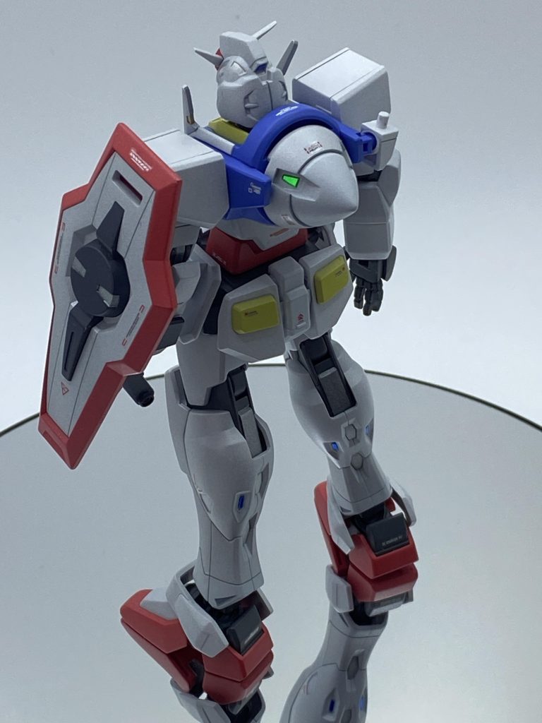 GNドライブにはメタルシール貼りました。ホワイトは2色で塗装。シルバー立ち上げのピュアホワイトとスチールホワイトを部分により使い分けてます。