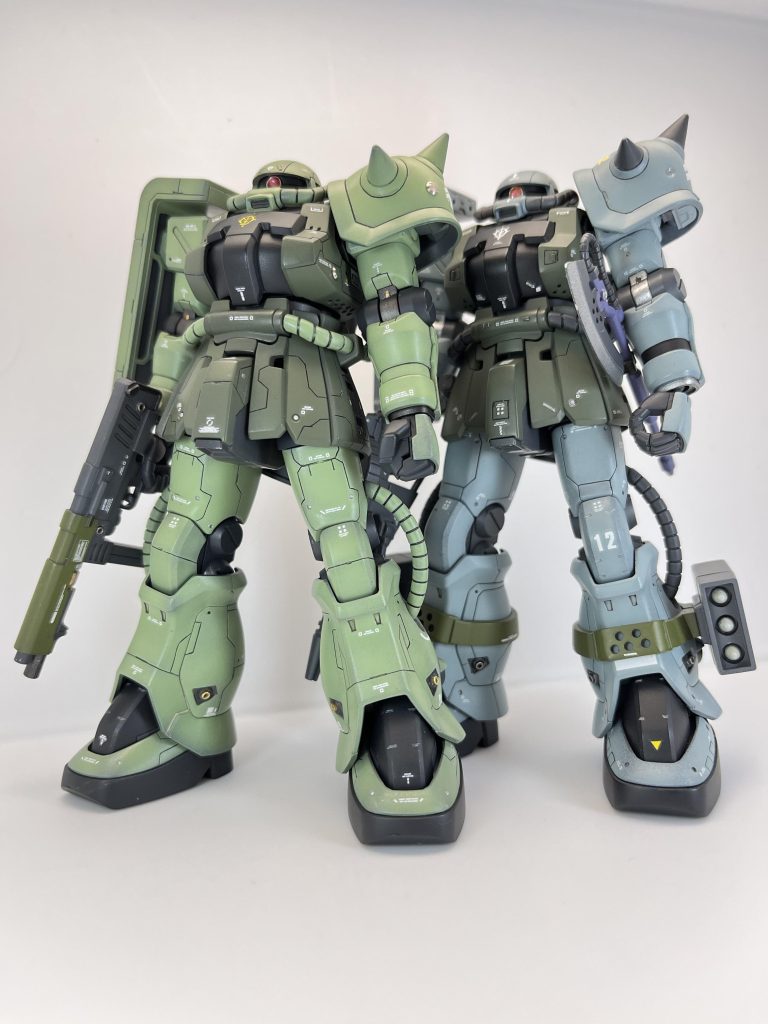 以前作成した物と並べてみました。やはりザクは最高です。今年もザクをたくさん作れるといいなと思っています。皆様も健康に気をつけて、1年を過ごしていきましょう。