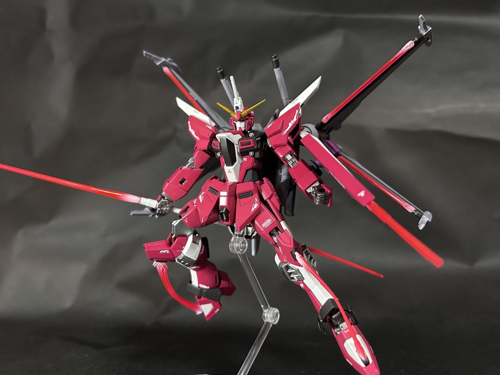 半艶気味で仕上げ、フォランテスは艶消しにしてます。久しぶりの完成品なので塗装剥がしそうで滅多怖い。