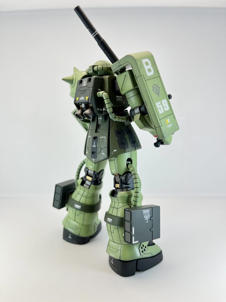 右側後方より。機体番号は前作と連番に、B中隊の所属（BAD company）所属です。ジョジョの虹村兄のスタンドカッコいいですよねー。個人的に好きなスタンドのトップ争いをしています。