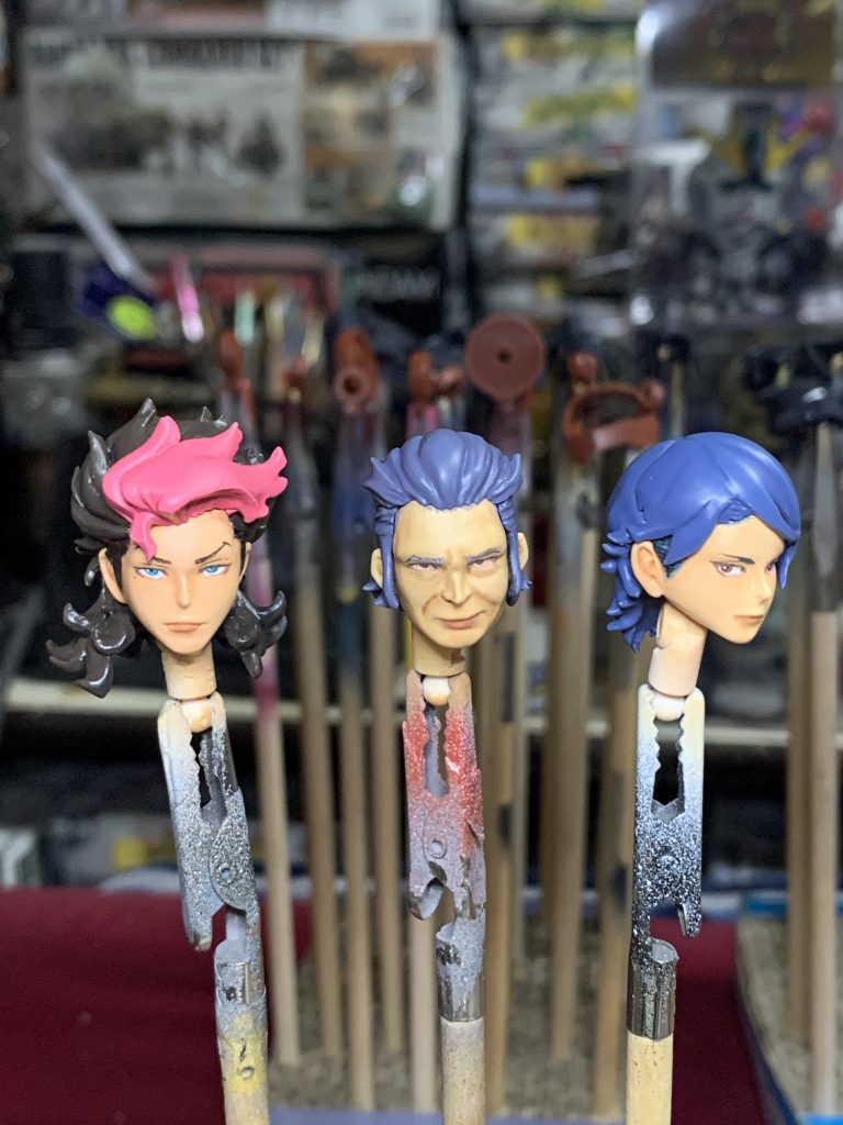 髪パーツはネオジム磁石で組めるようにしました。