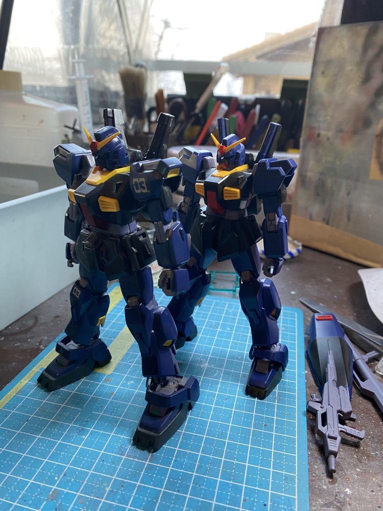 旧マークⅡはhgucシリーズで初めて購入したキットだったという事で、自分にとっても非常に思い入れのあるキットです。忘れもしない大学一年の夏休み、テストも終わり暇を持て余していた私が手に取ってからもう22年とは早いものです。とはいえ、revive版が発売されたのも2015年と早10年が経とうとしています、、、時の流れはホントおそろしい😱