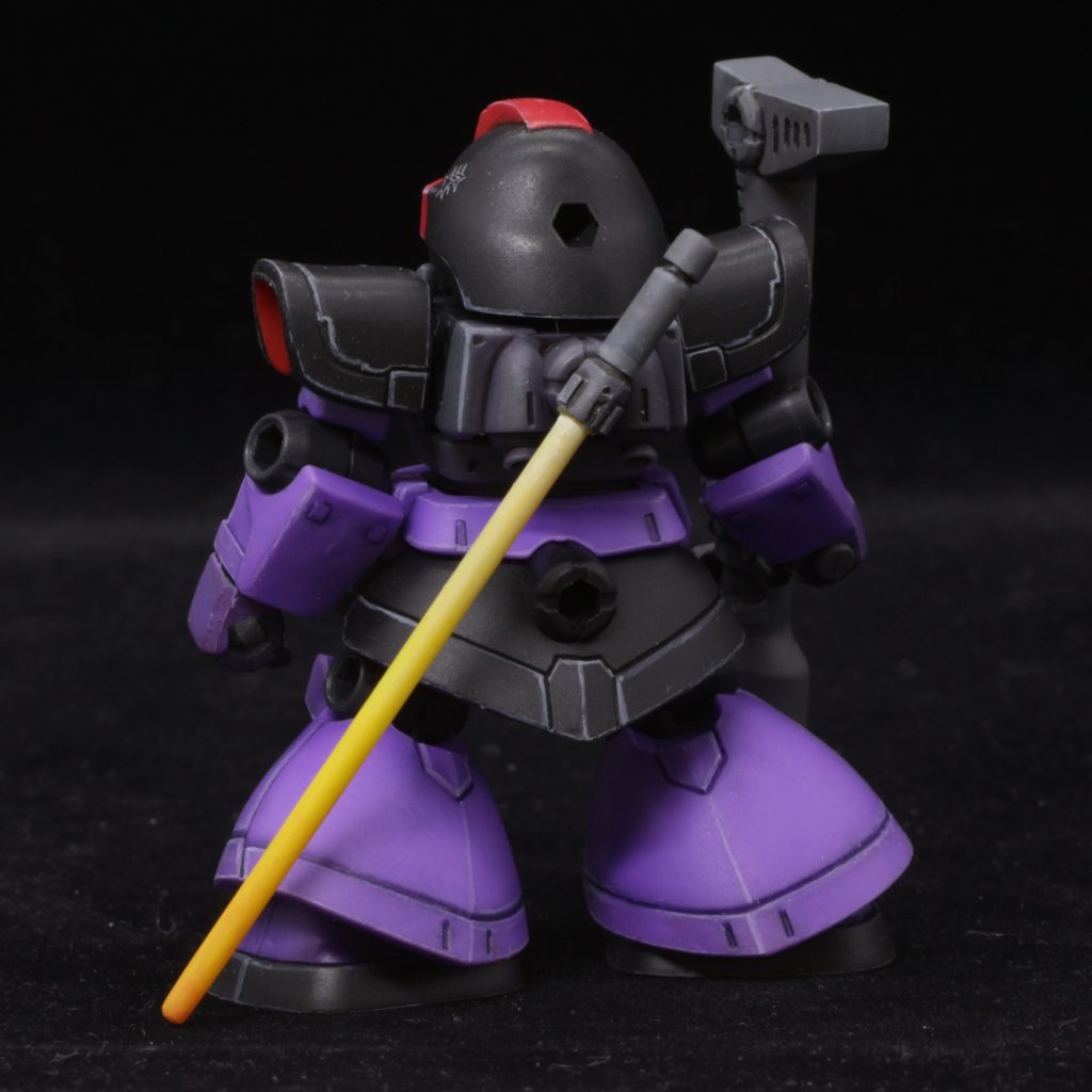 ヒートサーベルは真鍮線で背中に取り付けています。赤熱状態以外のものもつくればよかったかな。