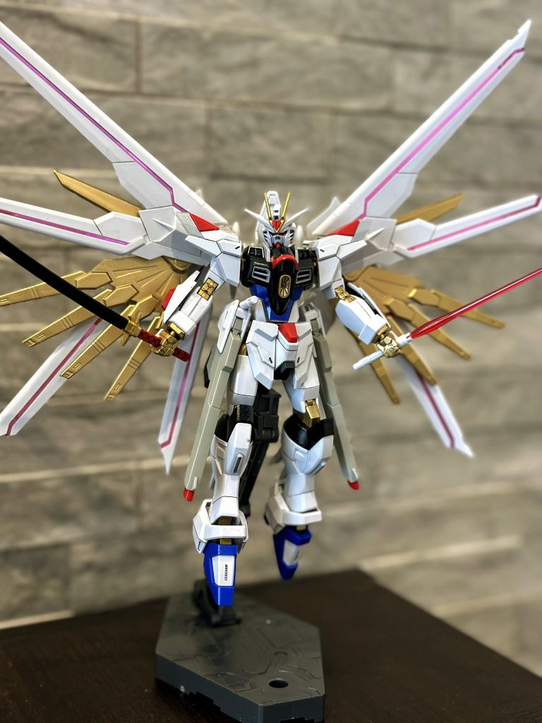 HG マイティーストライクガンダム