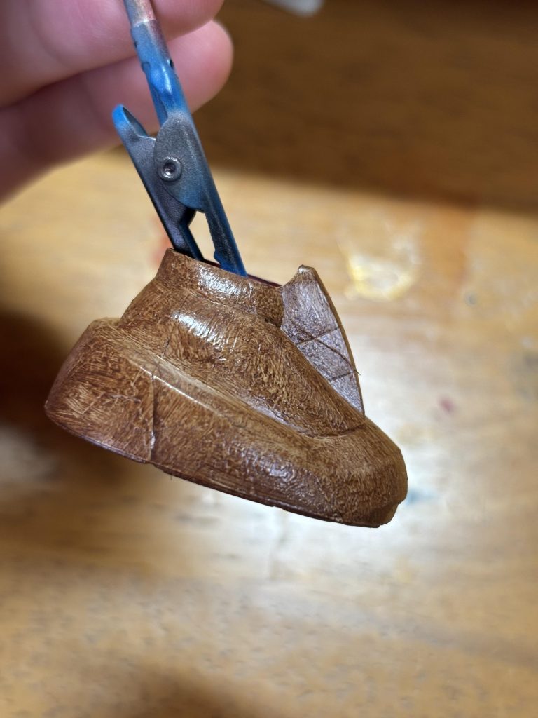 最初の塗装の写真です。かなり汚くなり木目には見えません^^;