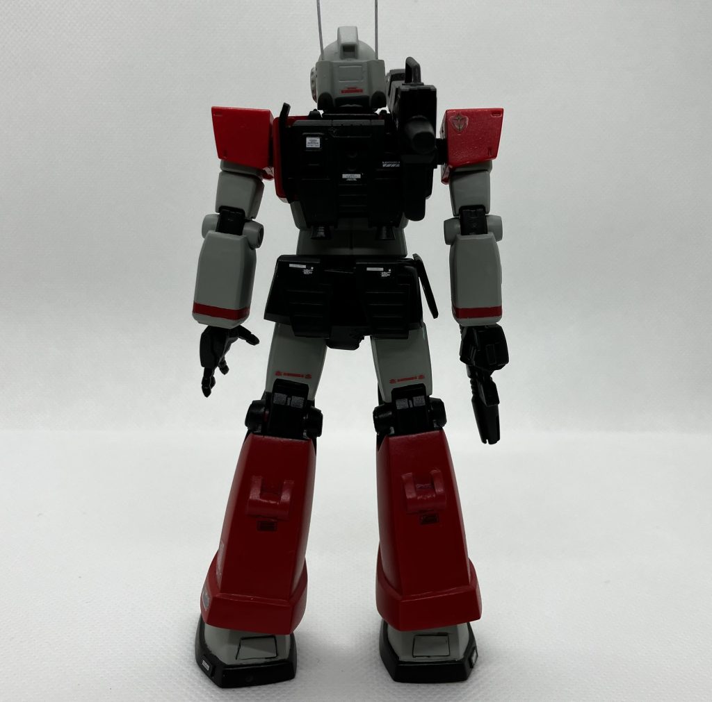 腕の稼働で塗装ハゲができてガッカリしたので、右脇にだけスペーサーを作って干渉を避けました。バズーカのカートリッジは、相方いないと交換できねーんじゃね?と思ったりなんかした。箱絵では2機いるからそういう事か?と妄想。