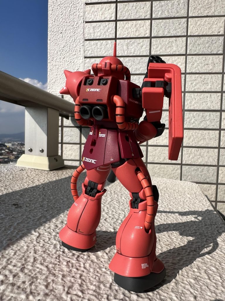 背中も凛々しい