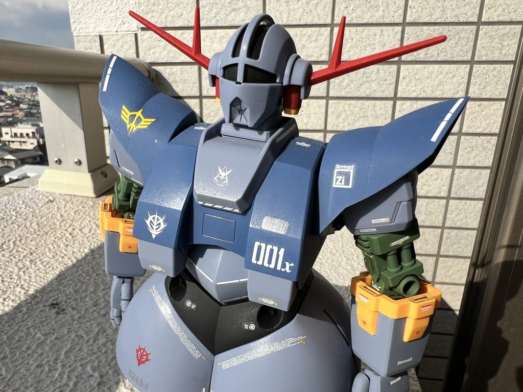 もっとデカールを貼れば良かった。時間作ってもっと貼ろうと思います。