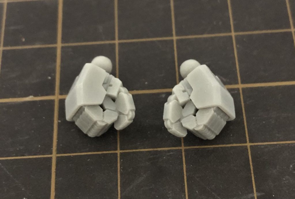 ハンドパーツは三角屋さんのベーシックタイプAの7.95ミリを使用してます。三角屋さんのハンドパーツは完成度が高いので、ガンプラで使用するのにおすすめです👍