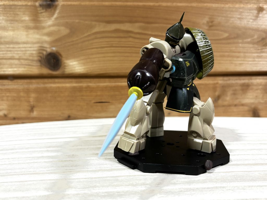 今回はXでのアクロバンチプラモディラノスを使ったコンペ「ディラビンビン」にてオリジナルモビルスーツ「ギャンダノス」作りました☆ギャンとディラノスのミキシングにて全部正面ビルド。めちゃお気に入りだ!