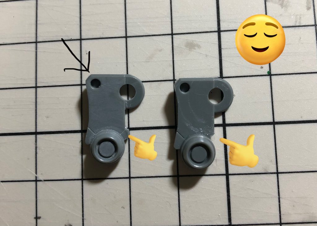 膝は矢印(黒い線が手書きの為見づらくてすみません🙇)の2ヶ所をカットする事で、膝の可動範囲を増やす事が出来ます。簡単な工作なのでユニコーンを製作する時は是非お試しください！