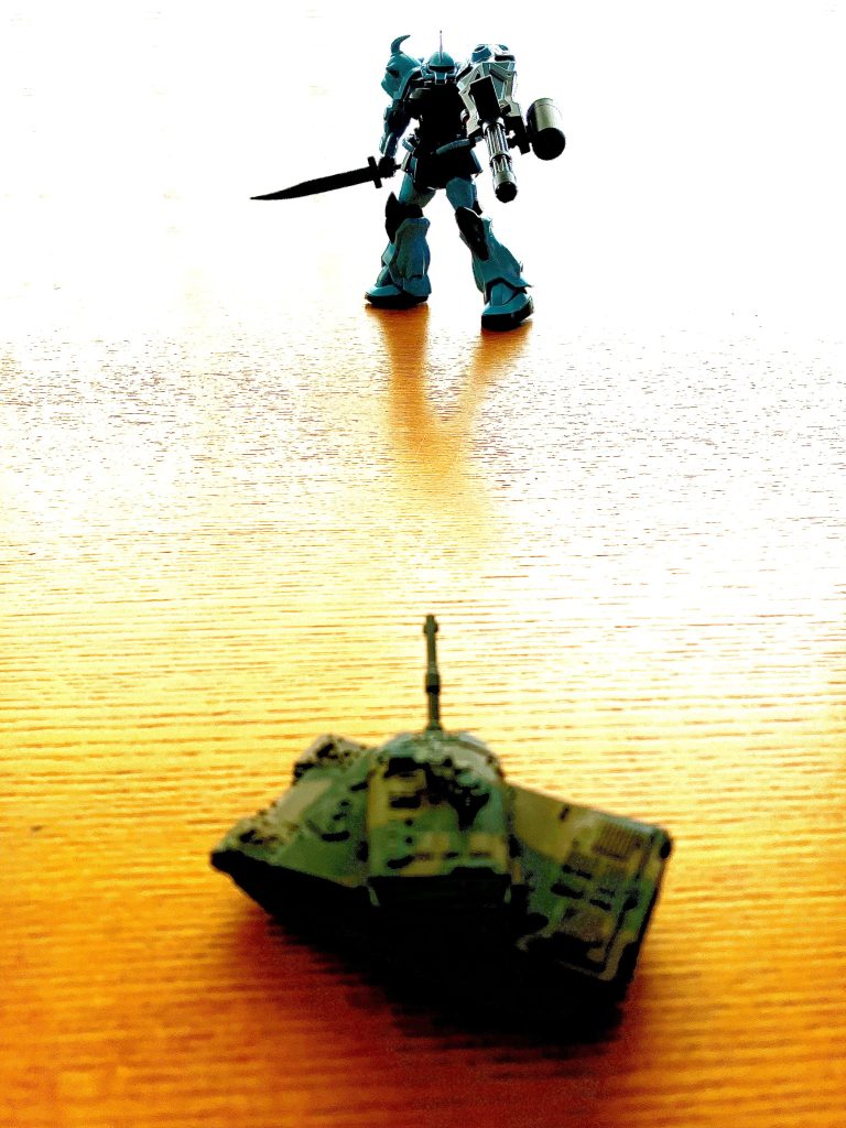 グフカスvs90式！