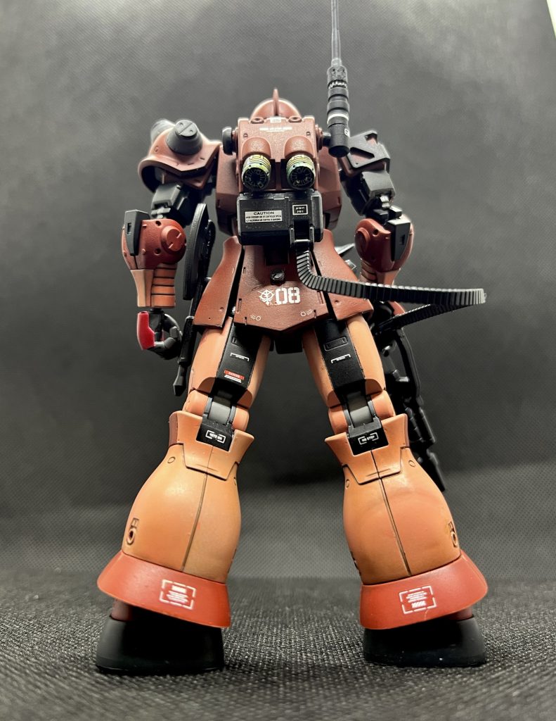 後ろはこんな感じ。バーニアはあすぱら模型さんのものと交換してます。推力が3倍っぽいルックスになり満足してます。