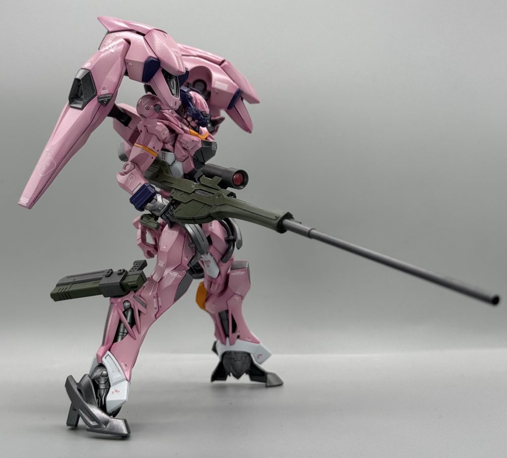 ここの斜めに入っている機体番号のデカールがすごくお気に入りです