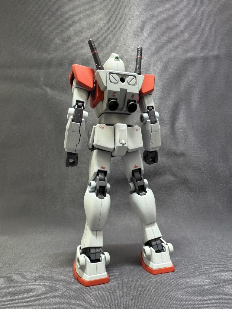 背面後ろ姿はほぼジム