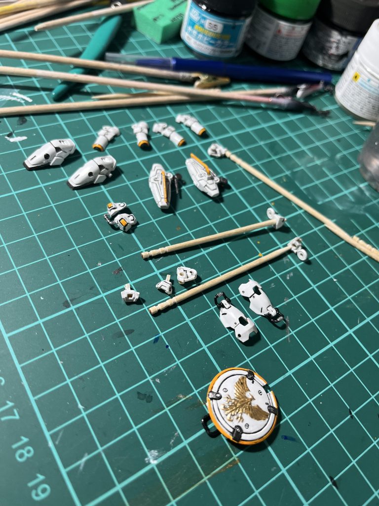 シールドのゴールドの塗り分けは細かいですがアーティファクトは非常にやりがいがあってたのしいですね