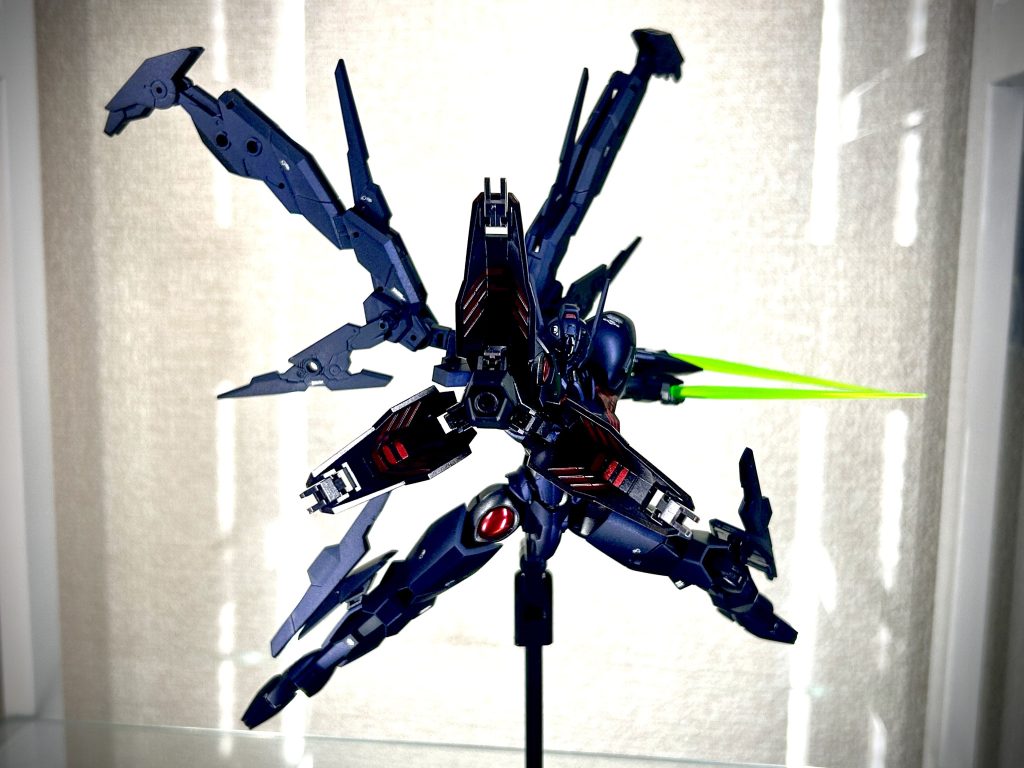 パーメットスコアレベルを上げ、バックパックをさらに展開。腕の武装ビームブレイサーも解放！