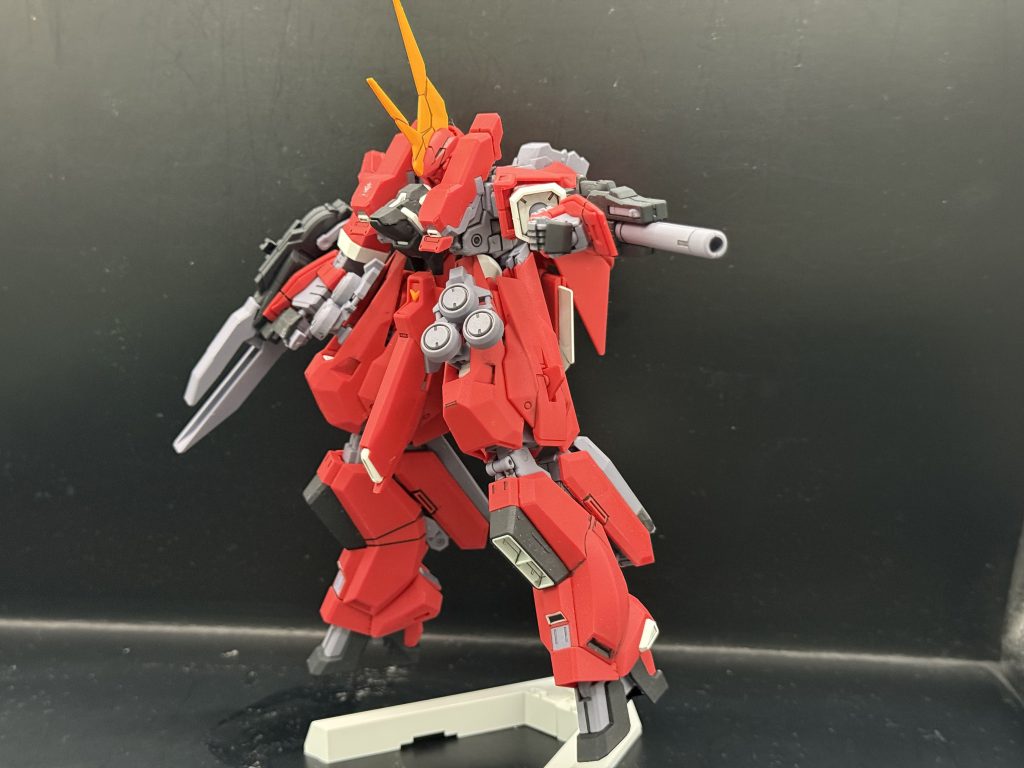 そしてグレネードランチャーのみを外した状態どちらも二の腕に固定する形なので安定感はあります。