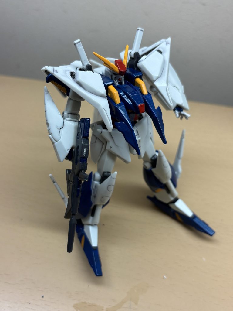 汚し前。この時の方がカッコよかった……?フリマサイトでもう一機購入したので、今度は白く塗って劇場版風を作ってみたいです。