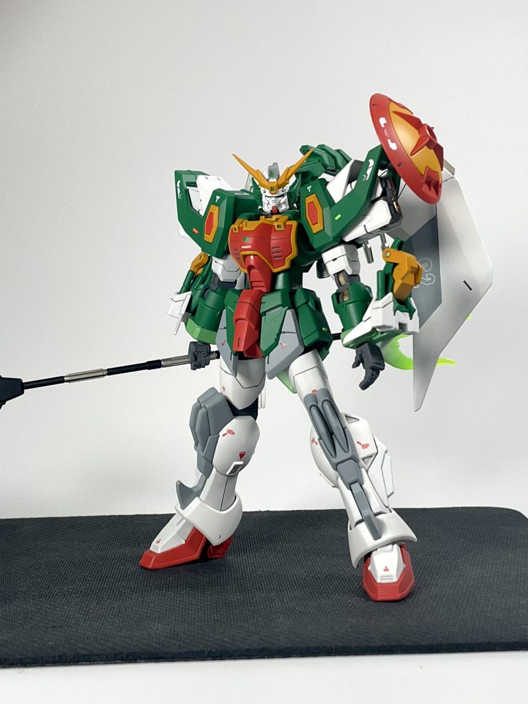 スタイル変更は腹部と太股上部を延長しています。