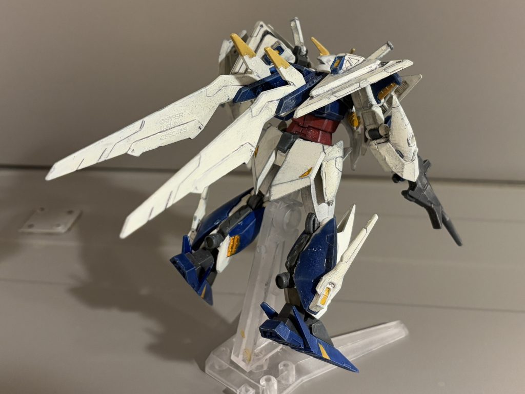 後ろ。青がちょっと明るすぎたと思います。イメージ画では、もっと濃い紺色に思います。今後も精進して参ります。