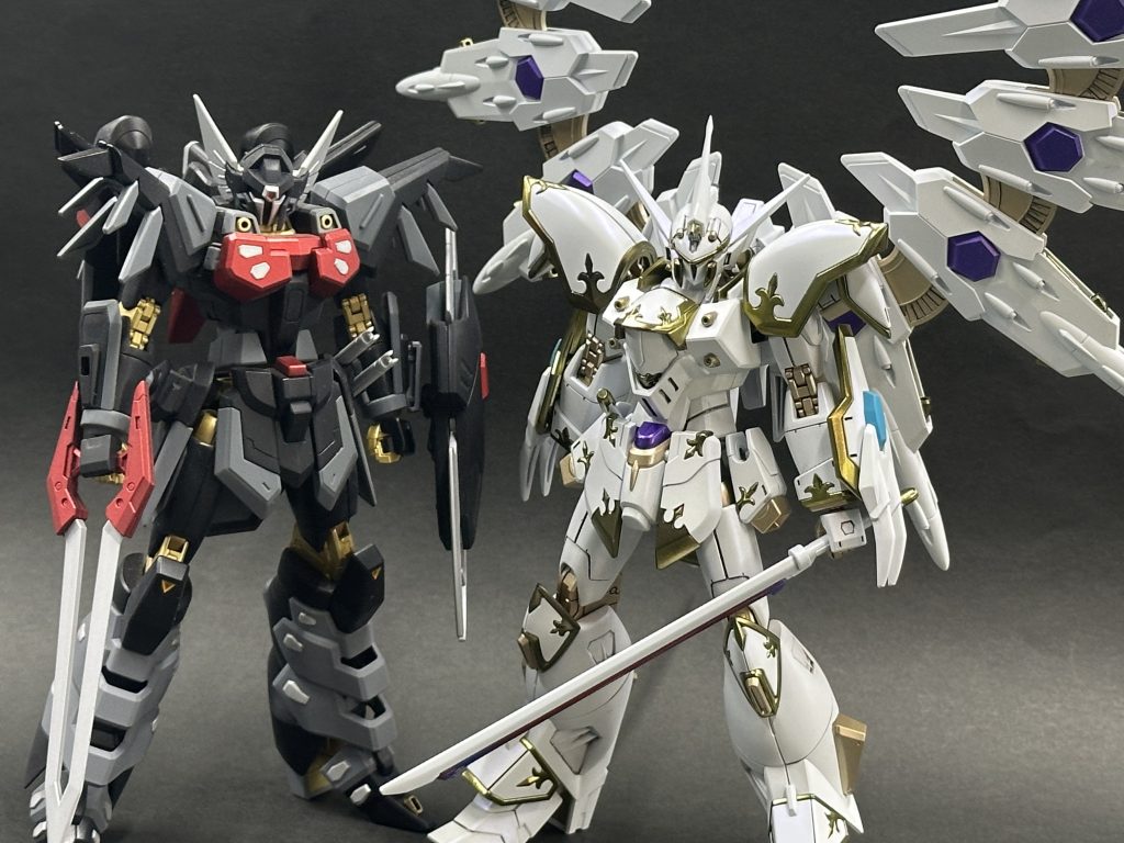 シヴァとカルラの2ショット黒金と白金でかっこいいです