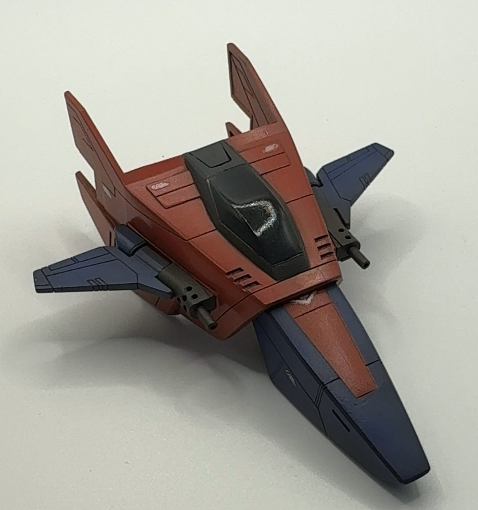 機首にあたるAパーツキャノピーの塗り分けにかなり苦労しました💦クリアパーツではない上に、ど真ん中に合わせ目が来るのでこのキットの1番難しい部分でした💦