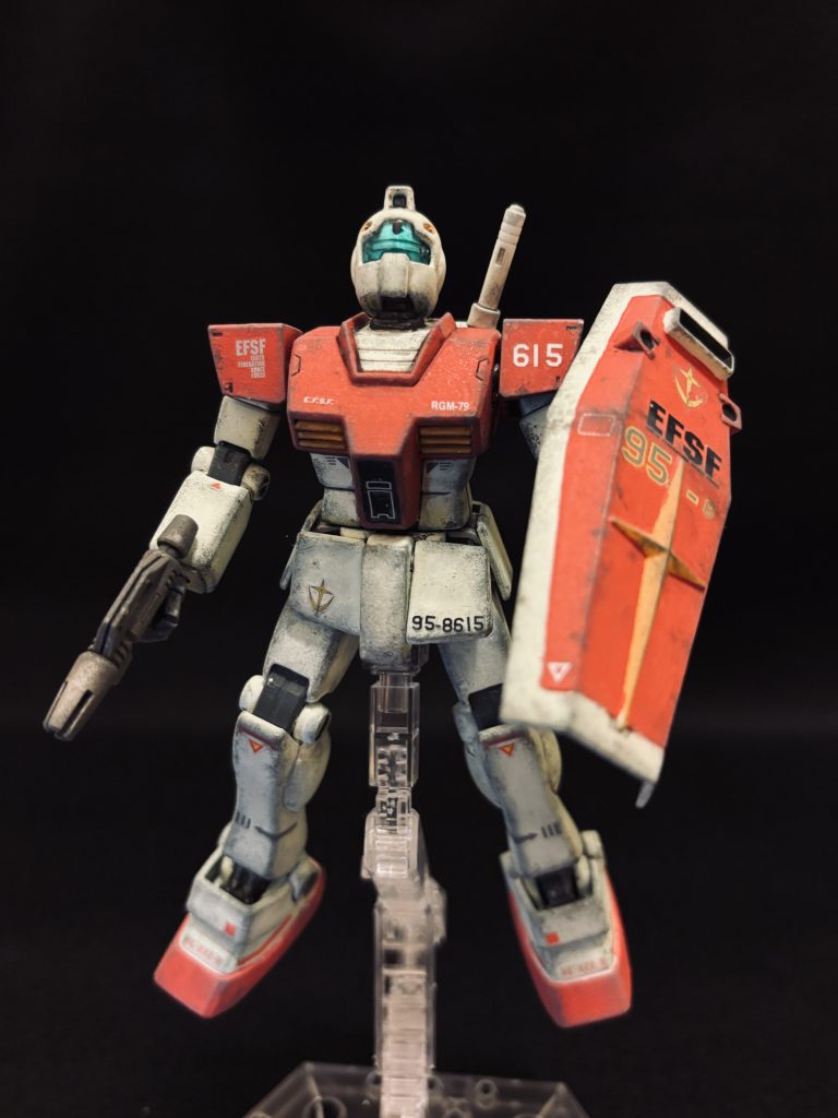 スポンジタッピングと、ウェザリングマスターのグレーによる、パステルシャドウ普通塗装のあと、水性つや消しトップコートです。