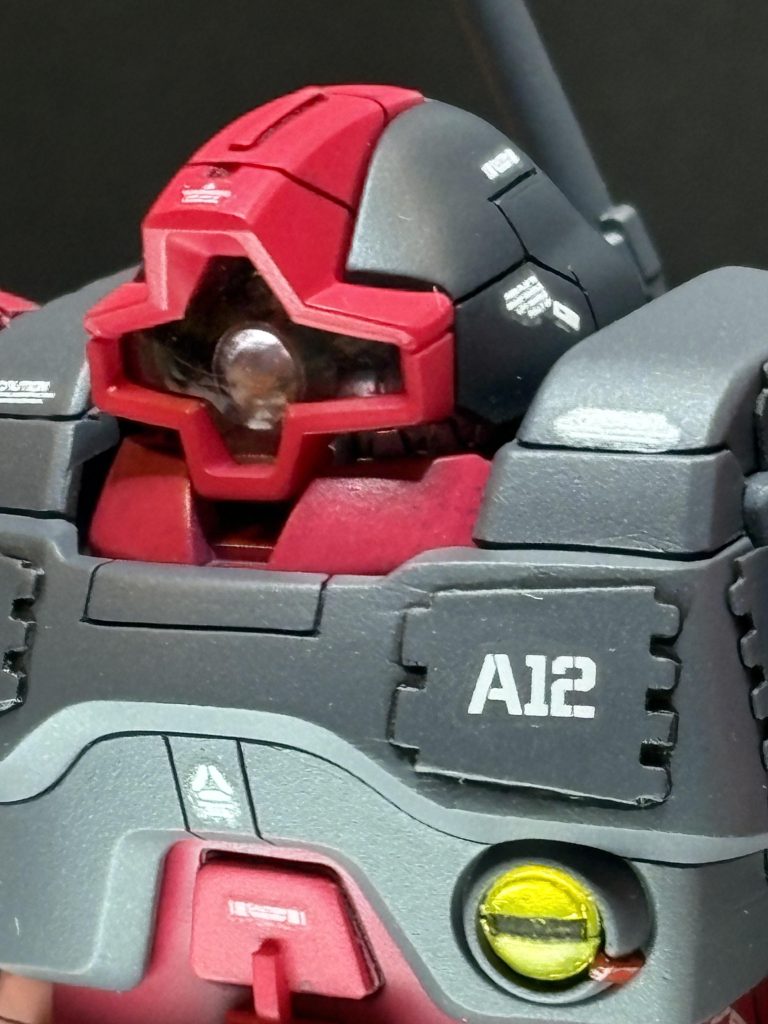 シャア専用ドム–2枚目/制作者：天下泰平左衛門