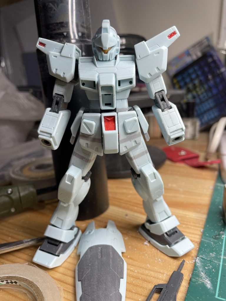 股関節幅の調整。頭部、腕、腰、スカート、太ももの延長。筋彫り少々。