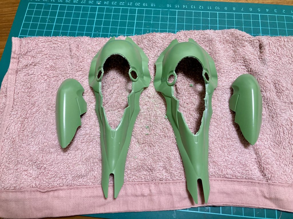 バインダー開口タガネでカリカリ１枚2時間以上かかった気がします