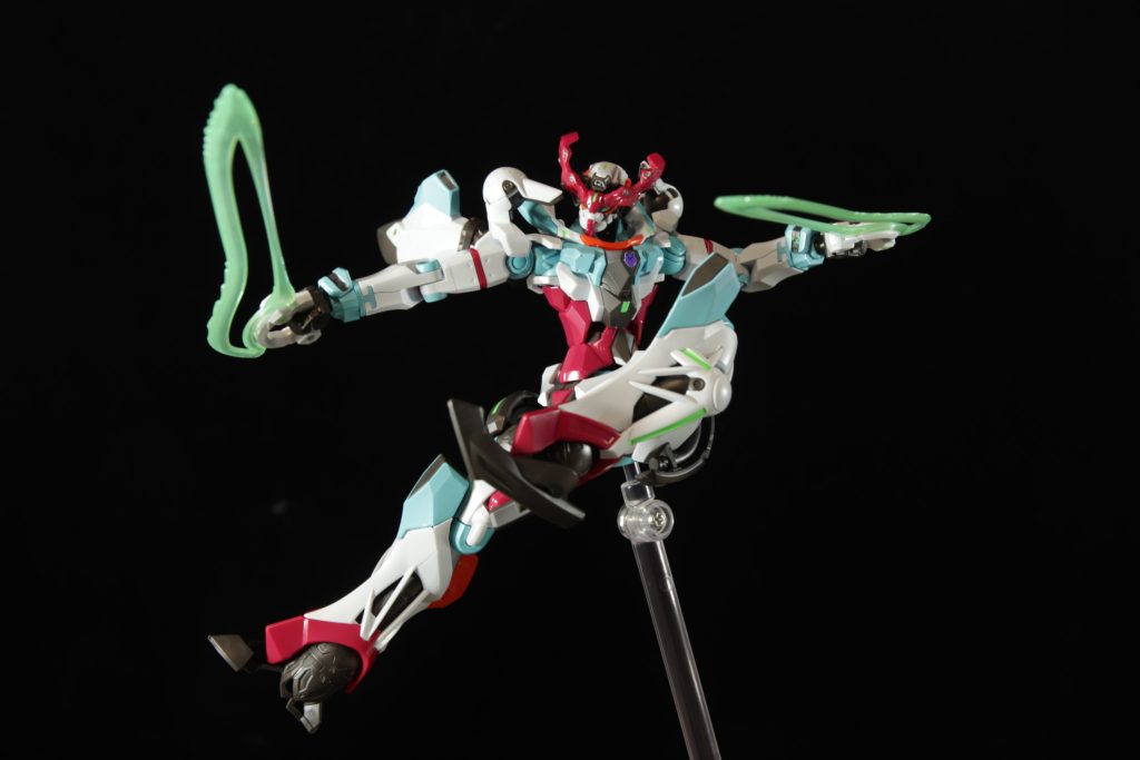 ライダーキック似合いますよね…このガンダム…