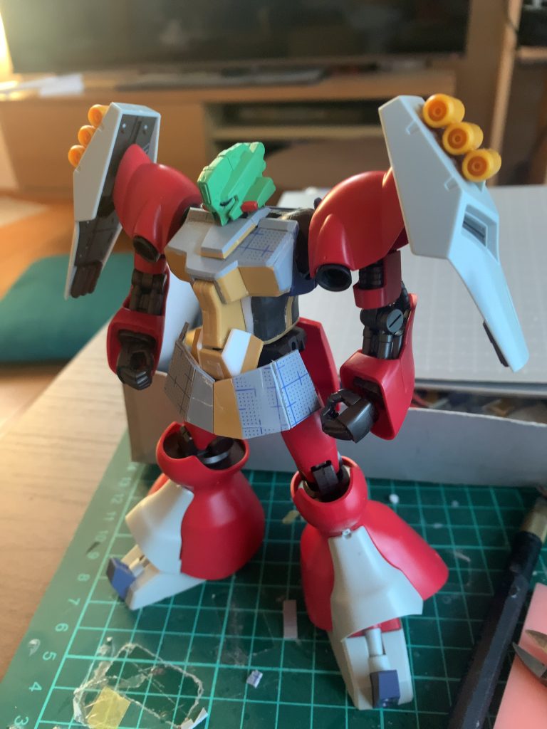 頭部はディジェse-rがベースとのことだったので、コンバージの頭部使えば楽できるやろと思っていましたが、少し小さくて、使えなかったので、結局スクラッチしました😭