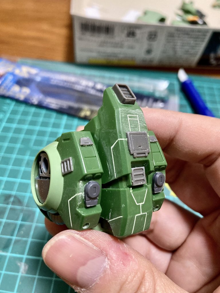 背中もディティールアップパーツやらで改造