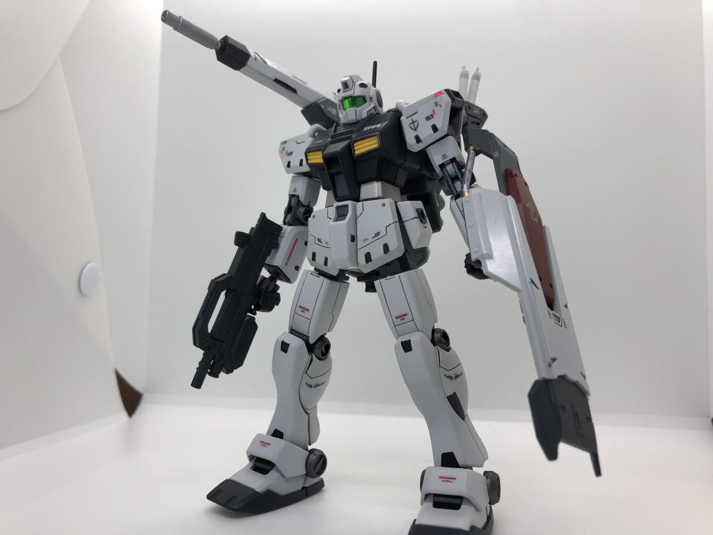 設定語りは終わり。当初はメチャカッコいいジムを目指して作り始めましたが、出来上がると地味な色合いもあり微妙な印象でした。