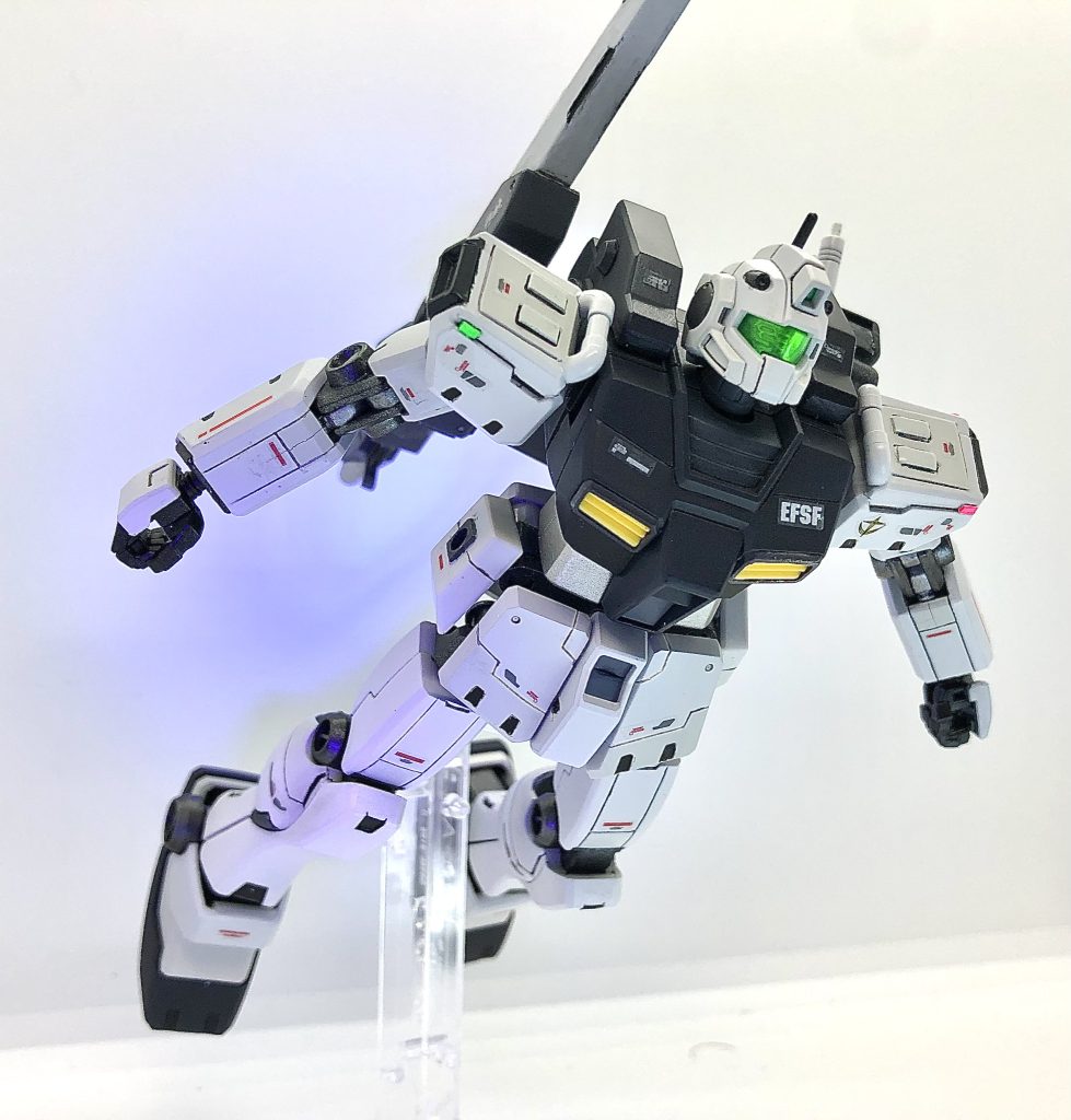 哀　かなしみの哀　いまは残るだけ名を知らぬ戦士を討ち　生き延びて血へど吐く