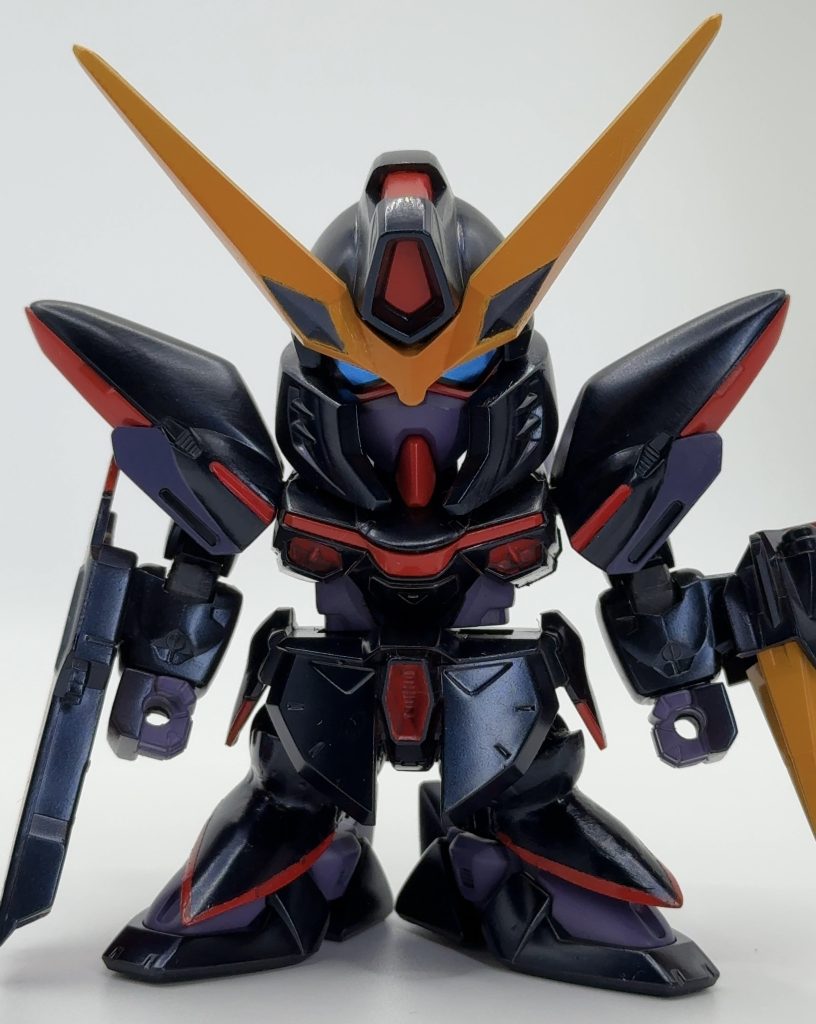 素組みだと脚が細くてちっちゃいので前と左右にボリュームアップしました。肩関節にボールジョイントを仕込んでほんの少しだけ肩を前後に動かせます。