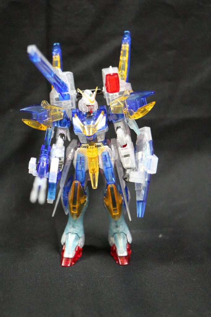 2,3年前、ガンダムベースでめちゃくちゃかっこよかったので購入したやっと作ることができて満足