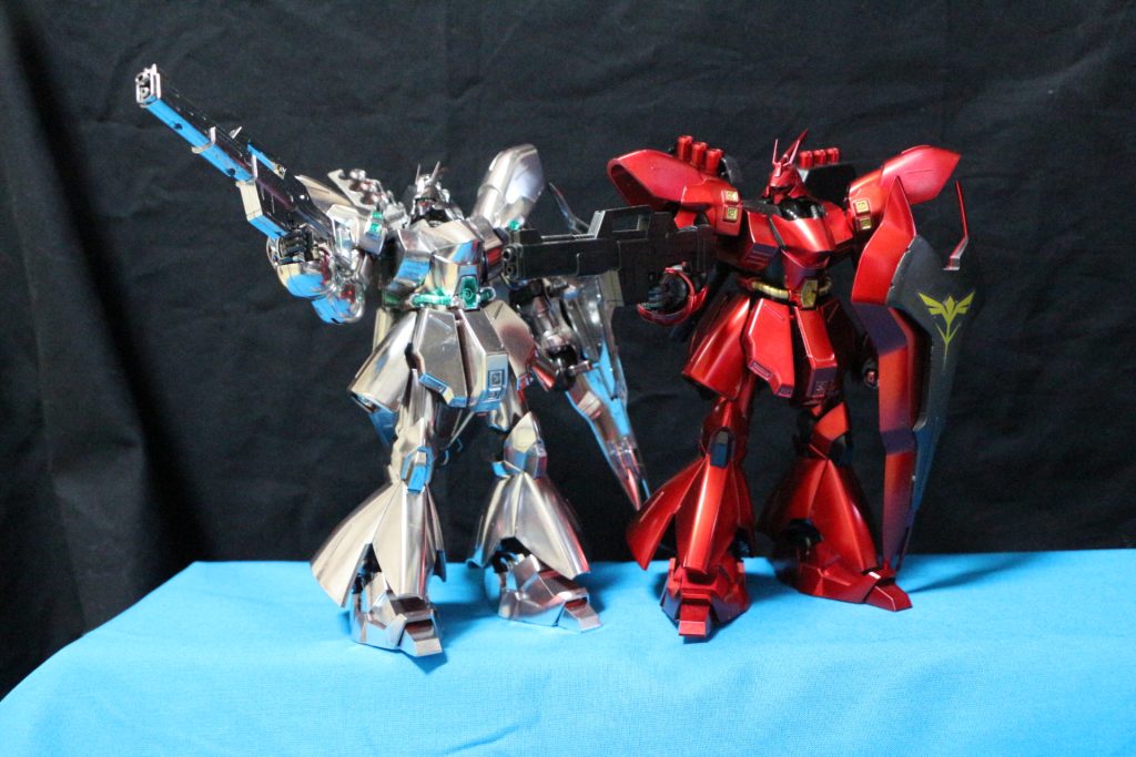 【投稿17回目】カミーユ専用・シルバー・サザビー『カル〇ー』–5枚目/制作者：ガン☆キラ(No_エアブラシ)