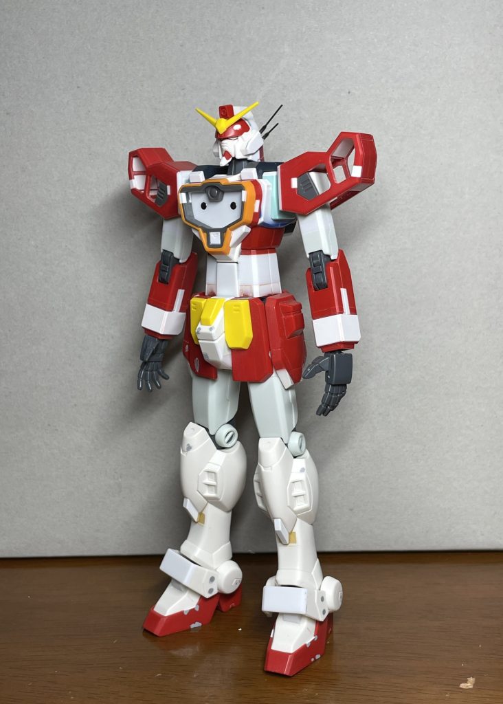 プラ板で各部調整をしています。